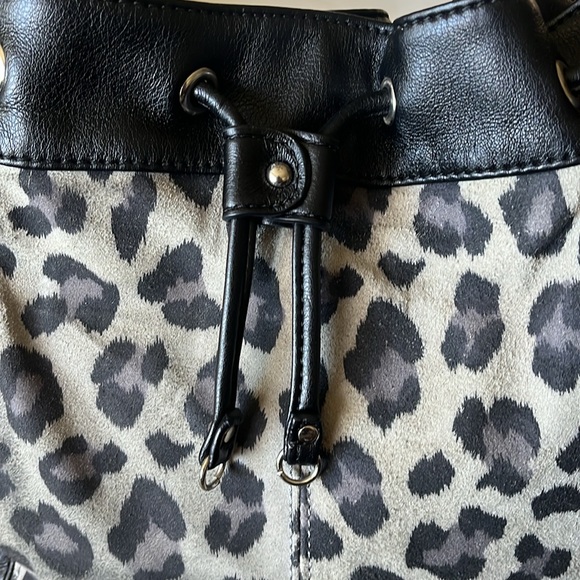 TIGNANELLO Gorgeous leather and suede Animal Print purse!! - Picture 2 of 13